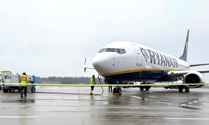 Boeing 737 von Ryanair auf dem Vorfeld: Der Flughafen Memmingen bietet kurze Wege.