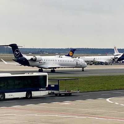 d acne bo,bardier crj 900 lufthansa cityline fra