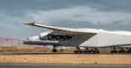 Stratolaunch: Riesenflieger bekommt neuen Einsatzzweck.