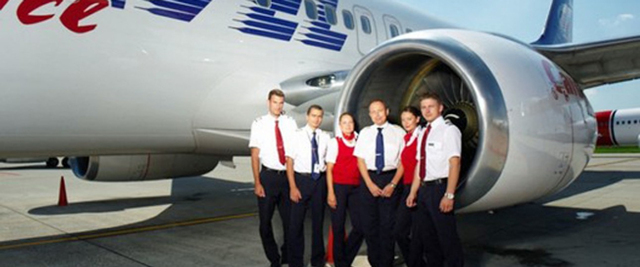 Crew von Travel Service: Einige Passagiere sahen sie nicht gern.