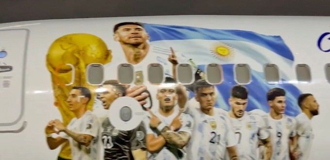Die abgebildeten Fußballer im Detail. 