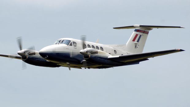 Am 4. September 2000 stürzte eine Beechcraft King in Queensland in Australien ab. Die Crew war wegen Druckabfalls ohnmächtig geworden und in der Folge ging der Treibstoff aus. Der Auslöser für das Problem wurde nicht gefunden.