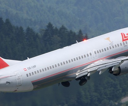 Als OE-LNP flog die Boeing 737-800 einst für Lauda - hier zu sehen 2008.