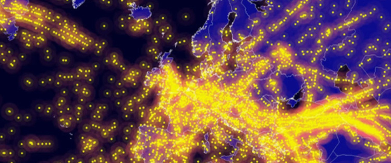 Flüge über Europa: Effizientere Routenführung kann Emissionen verringern.