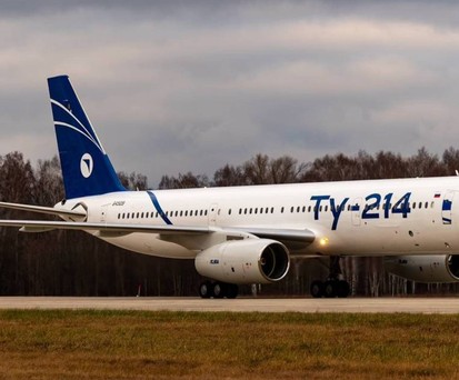 Die erste Tupolev Tu-214, die ...