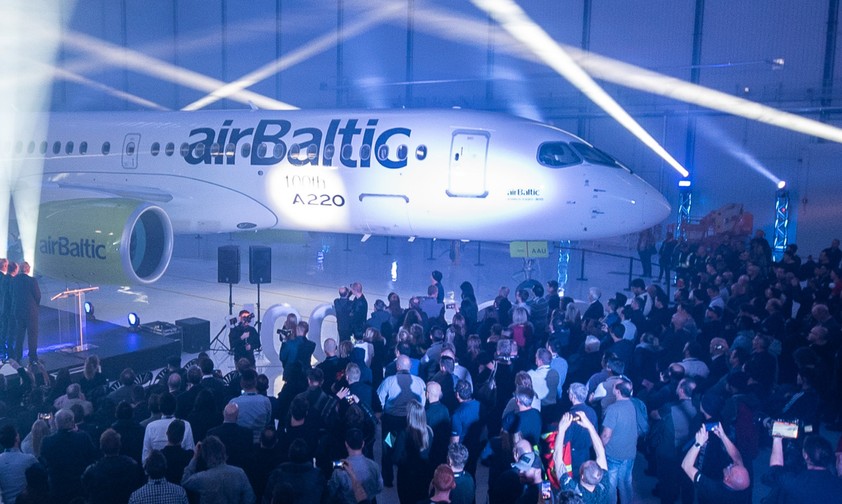 Übergabe des 100. Airbus A220 im Jahr 2019 in Mirabel: Der Hersteller baut aus.