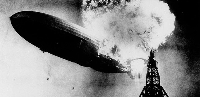 Katastrophe in Lakehurst: Bei der Landung am 6. Mai 1937 fängt die Hindenburg Feuer, 35 Menschen sterben.