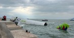 Die Boeing 747 von Air ACT im Wasser: Die Crew überlebte.