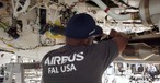 Arbeiter im Airbus-Werk in Mobile: Zwischenfall mit Löschschaum.