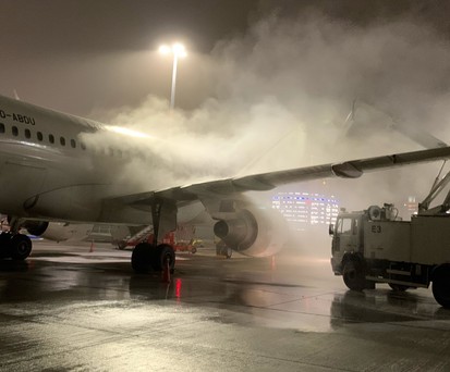 So werden Flugzeuge enteist
