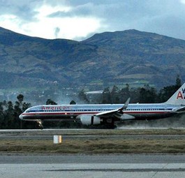 Test geglückt: Die Boeing B757 von American Airlines landete als erster Flieger auf der neu gebauten Piste, die 4100 Meter lang ist.
