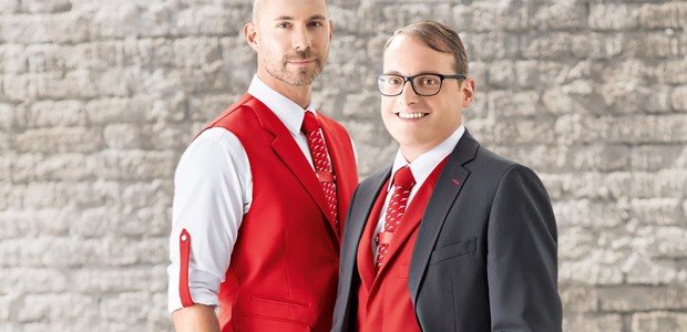 Auch die Herren werden neue Uniformen erhalten.