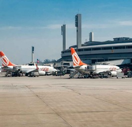 Flugzeuge am Flughafen Rio de Janeiro–Antônio Carlos Jobim: Neue Strommasten haben Auswirkungen auf den Luftverkehr.