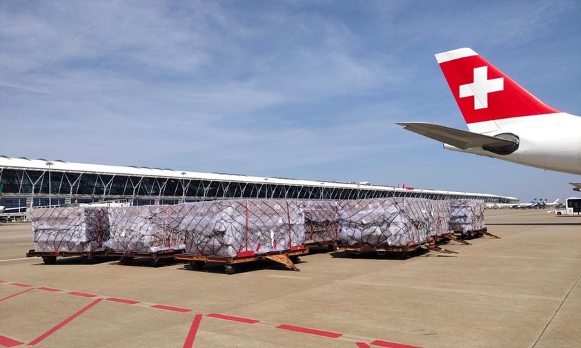 Swiss-Prachter in Shanghai: Jetzt wieder mit Passagieren unterwegs.