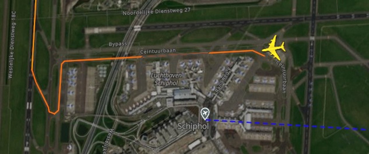 Airnav Radar zeigt den Airbus A380 von Emirates in der Warteposition: Viel Zeit vergangen zwischen Landung und Ankunft am Gate.