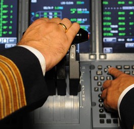 Pilotinnen sind bei der Lufthansa rar gesäht: Auch in den Pressefotos der Airline sind sie nicht vertreten.