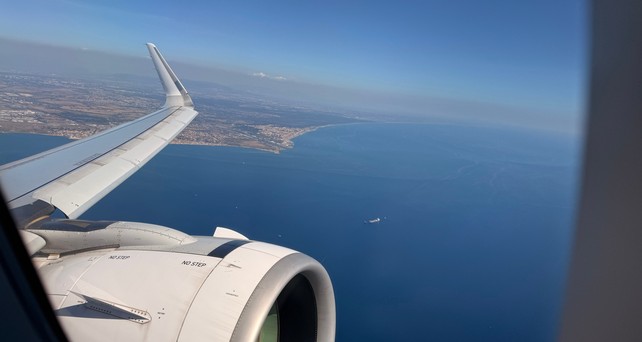 Blick aus dem Airbus A321 LR von ITA Airways: Einmaliges Angebot.