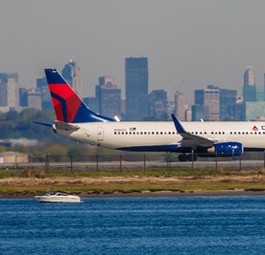 Delta-Flieger auf dem Runway von JFK: Der Flughafen ist veraltet.