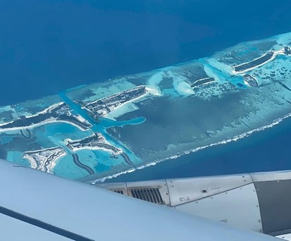 Malediven: Der Inselstaat bekam jüngst einen neuen internationaler Airport und bald vier neue Inlandsflughäfen.