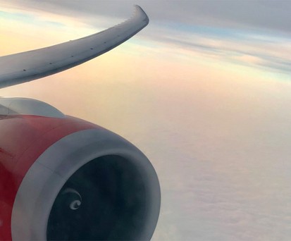 Wir flogen mit einer Boeing 787-8 von Kenya Airways in der Business Class von Amsterdam nach Nairobi.
