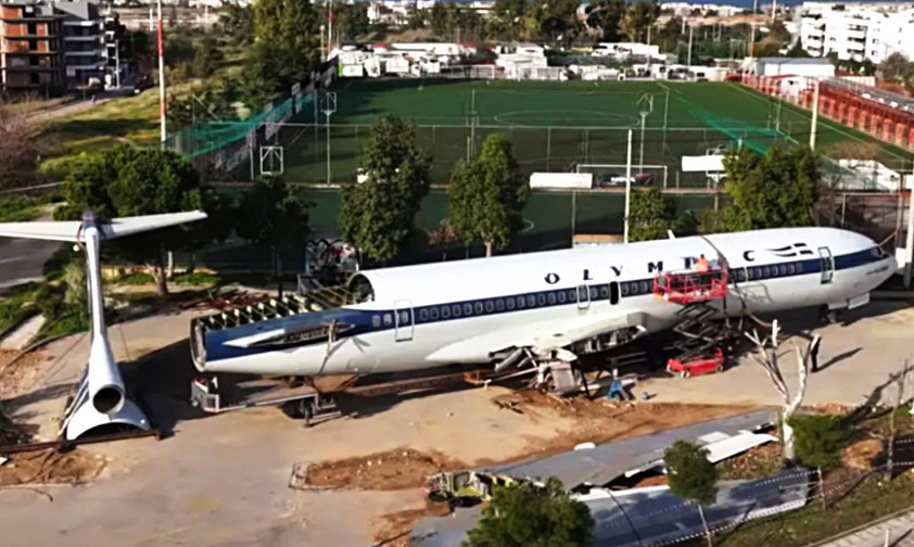 Die Boeing 727 nach dem Transport, hier zu sehen am neuen Standort: Der Jet ...