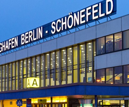 Berlin-Schönefeld: 36.003 Starts, davon 7066 verspätet, ergibt 19,63 Prozent.