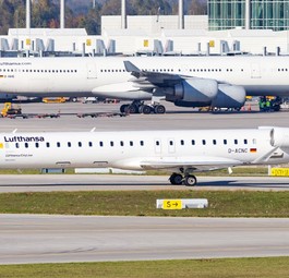 Bombardier CRJ 900 registered as D-ACNC: Back in the air.