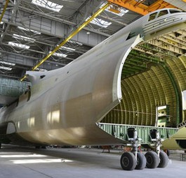 Die nie fertig gebaute zweite Antonov An-225: Ein Bild aus Vorkriegszeiten.
