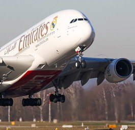 Der größte Kunde und Betreiber des Airbus A380 ist mit Abstand Emirates. Anfang 2019 reduzierte die Fluggesellschaft aus Dubai ihre Order zwar von 162 auf nur noch 123 Superjumbos. Dennoch liegt sie damit ...