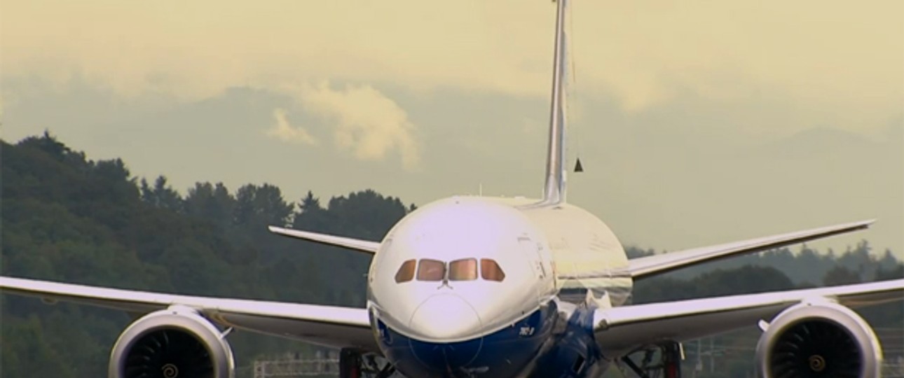 Nach rund viereinhalb Stunden landete der neue Dreamliner wieder sicher.