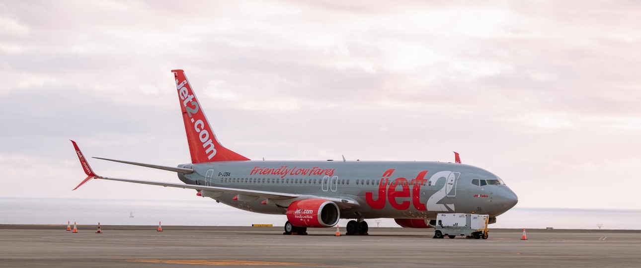 Boeing 737-800 von Jet 2 (Archivbild): Tragischer Vorfall an Bord eines Fluges.