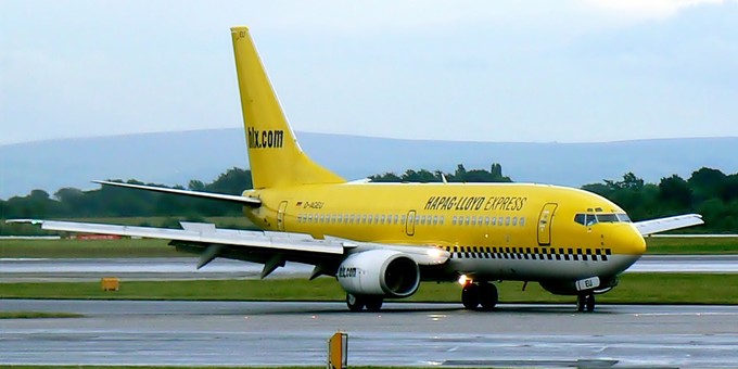 .. und HLX, hier mit einer Boeing 737.