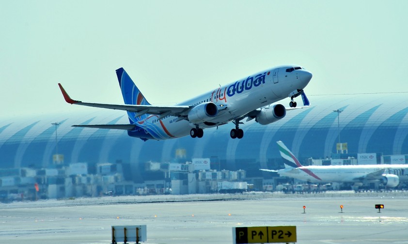 Jet von Flydubai startet am Flughafen Dubai International: Die Route nach Tel Aviv ist vorerst aus dem Programm genommen.