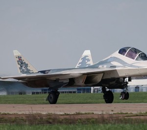 Sukhoi Su-57: Erstflug absolviert.