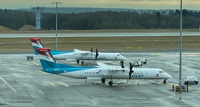 De Havilland Canada Dash 8 in Luxemburg: Zwei Vorfälle von Privatflugzeugen sorgen für Diskussionen.