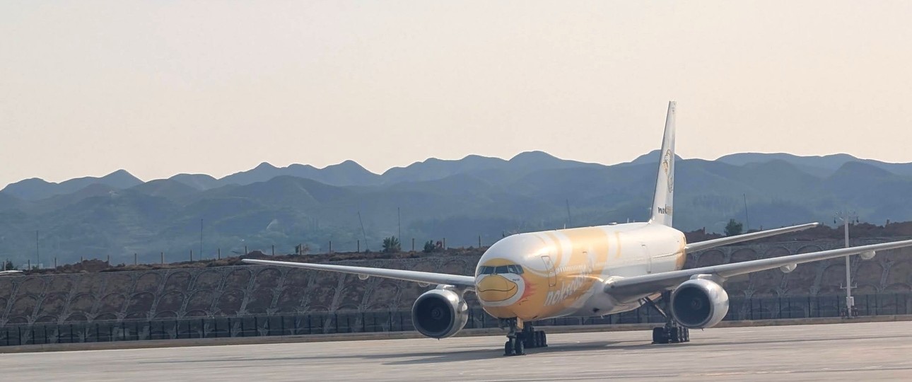 Eine der Boeing 777, als sie noch in China geparkt waren: Stehen inzwischen im Iran.