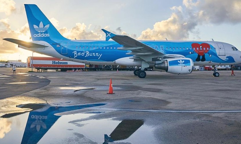 Der Airbus A320 von Global X im Design von Adidas von Bad Bunny: Der Jet, ...