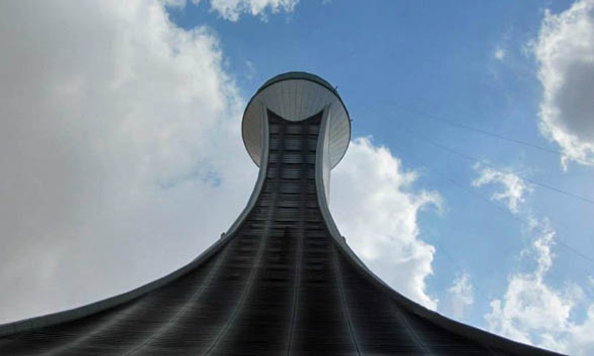 8. Abu Dhabi International Airport, Abu Dhabi: 109 Meter.