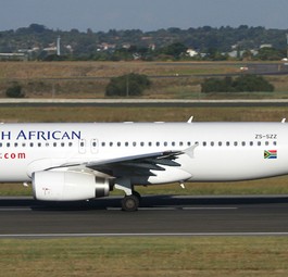 Airbus A320 von South African Airways, aufgenommen 2012: Ende dieses Jahres wurde Dudu Myeni Chefin des SAA-Aufsichtsrates.