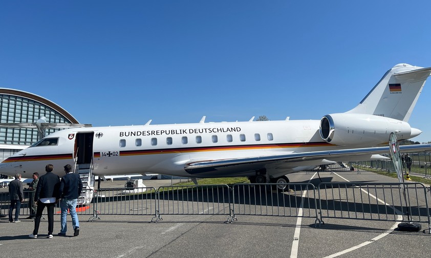 Bombardier Global 5000