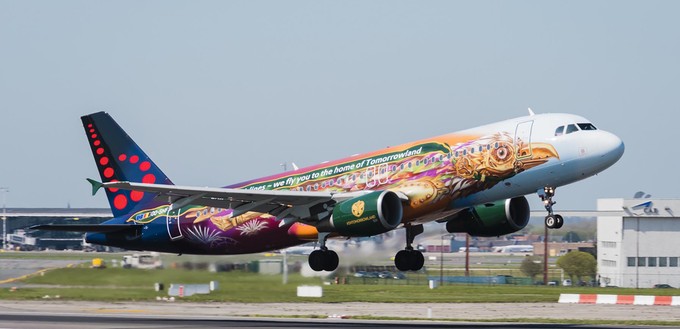 Auch die Tomorrowland-Livery wird bald aussortiert.