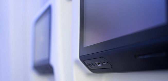 Alle Plätze haben USB-Anschlüsse.