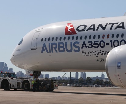 A350-1000: Diesem verpasste Airbus für eine Demotour 2022 zeitweise eine Qantas-Beklebung.