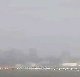 Nichts geht mehr: Blick auf die Piste von Amsterdam Schiphol vom Donnerstag.