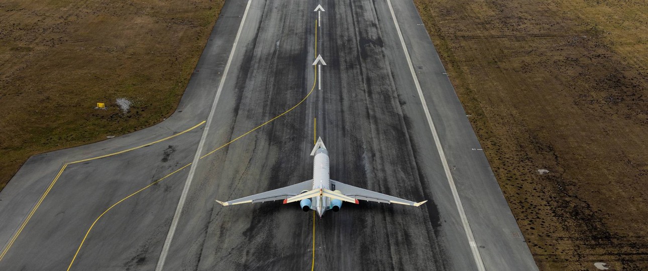 Bombardier Global 8000 am Flughafen Salzburg: Kurzer Besuch.