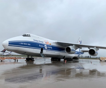 Die Antonov An-124: Der 70 Meter lange Flieger kann 150 Tonnen Fracht laden.