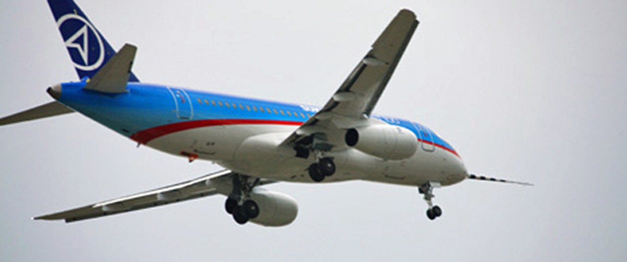 Superjet 100 auf einem Showflug: Bald eine grosse Schwester?