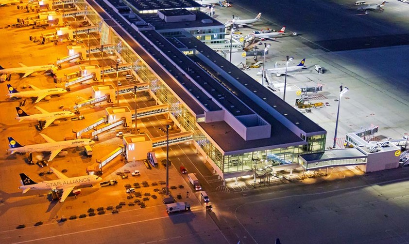 Flughafen München: Drohnen legten den Betrieb lahm.
