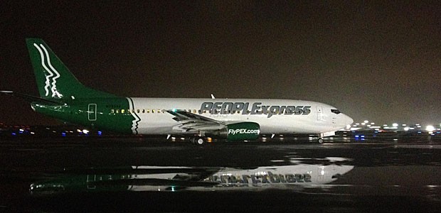 Boeing 737-400 von People Express: Flug nach Atlanta.