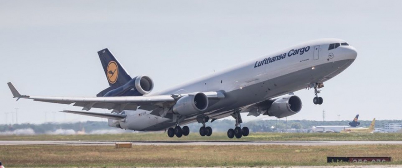 Die D-ALCN bei ihrem letzten Start: Die MD-11 ruht bald auf dem Flugzeugfriedhof Victorville.